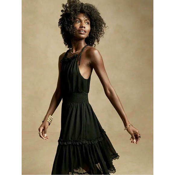 Banana Republic Dresses & Skirts - Banana Republic Halter Mini Dress